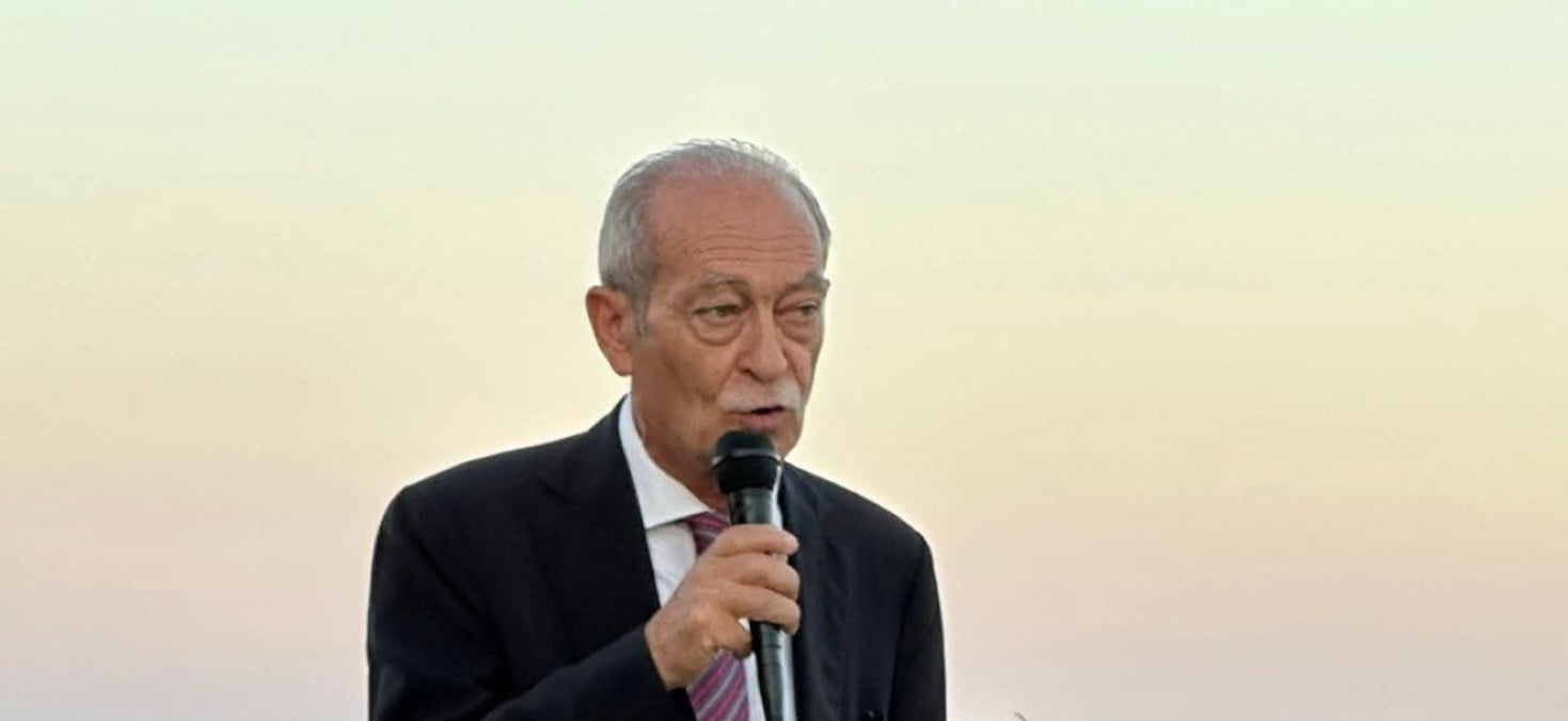 Sindaco prigioniero di forze occulte e nemico dei  buteresi  - 