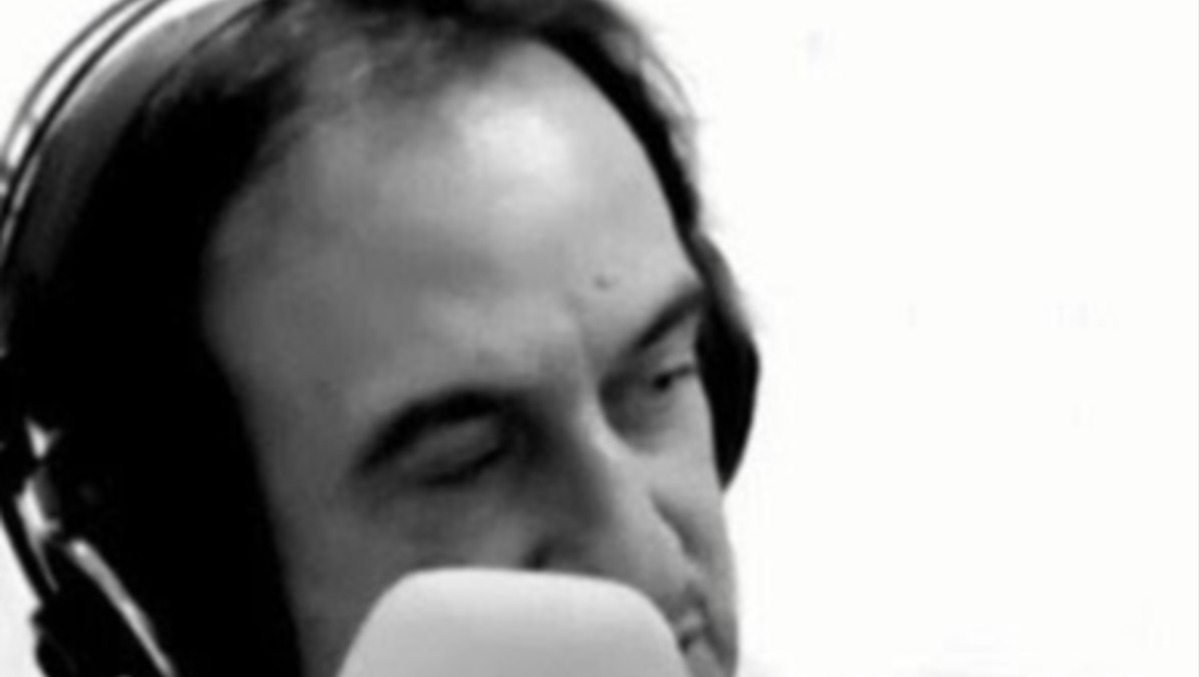 Il microfono oggi è spento, la luce rossa non si accende - 