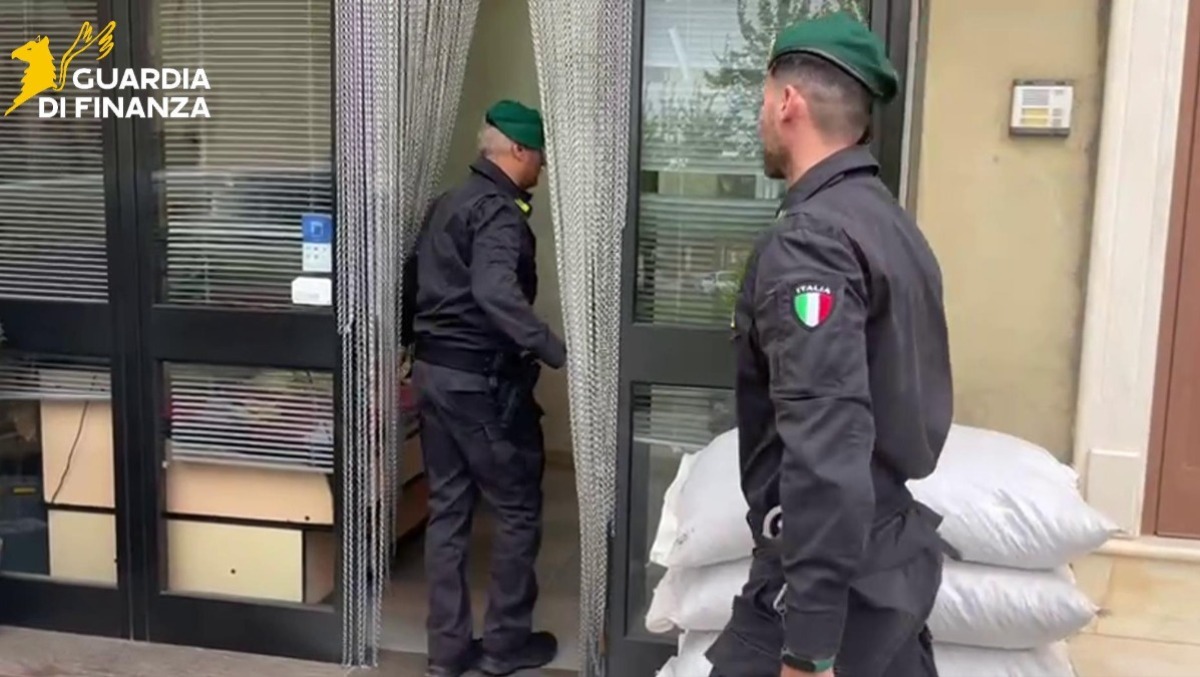 Sequestrati beni per oltre un milione di euro  - 