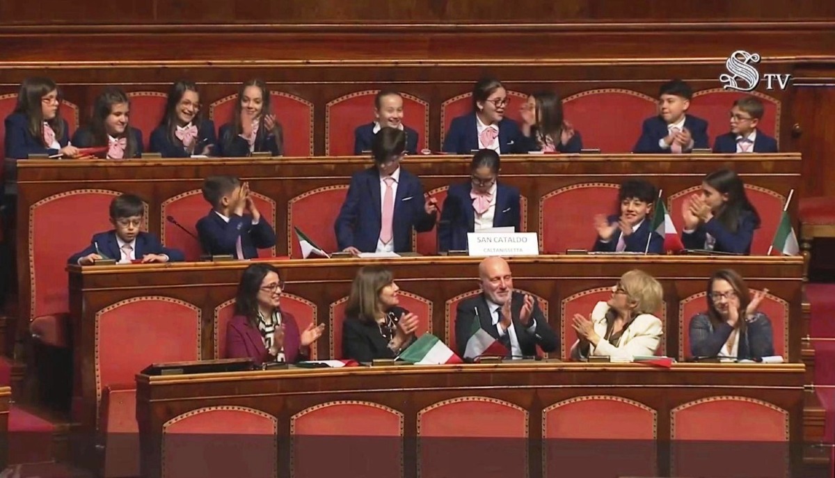  San Cataldo: Istituto Carducci premiato al Senato  - 