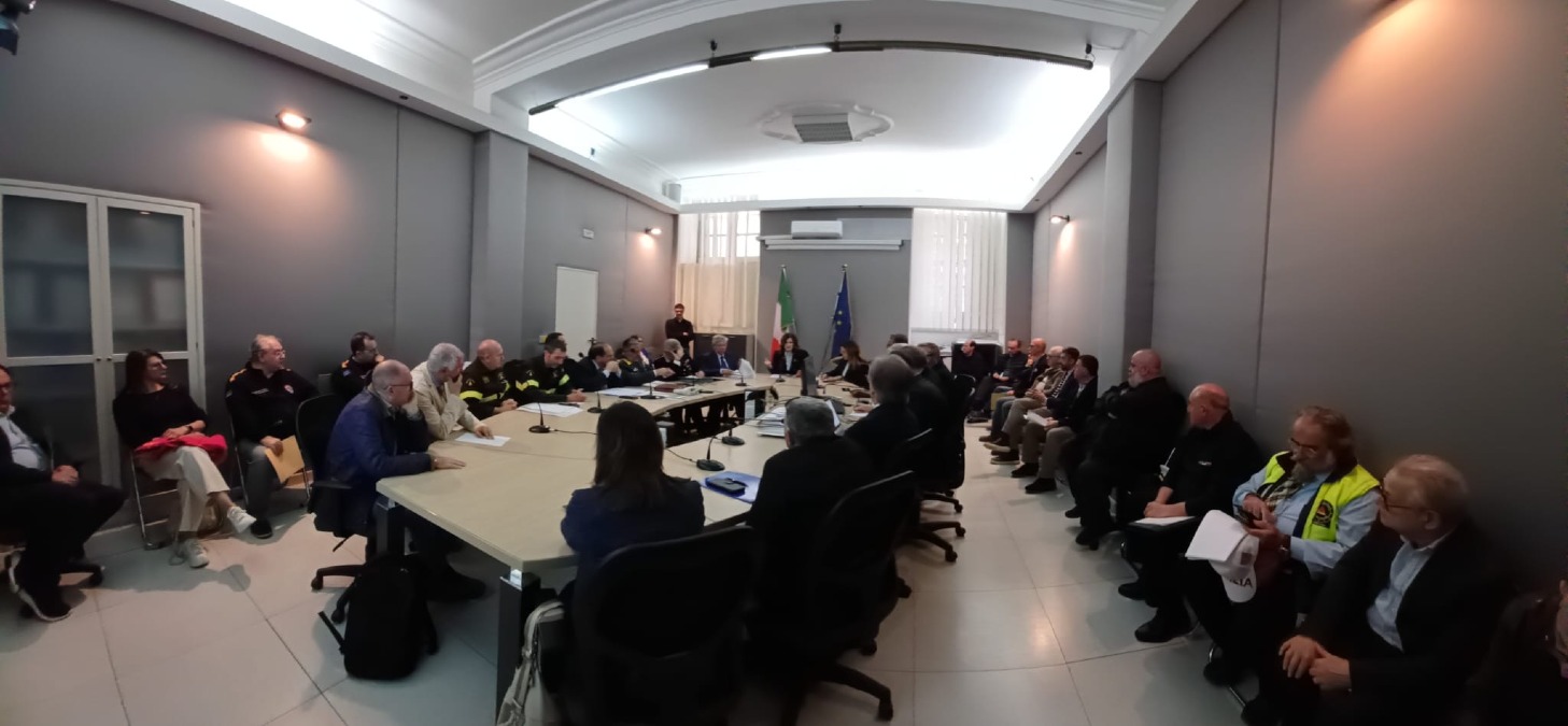 In Prefettura un  vertice per la prevenzione degli incendi  - 