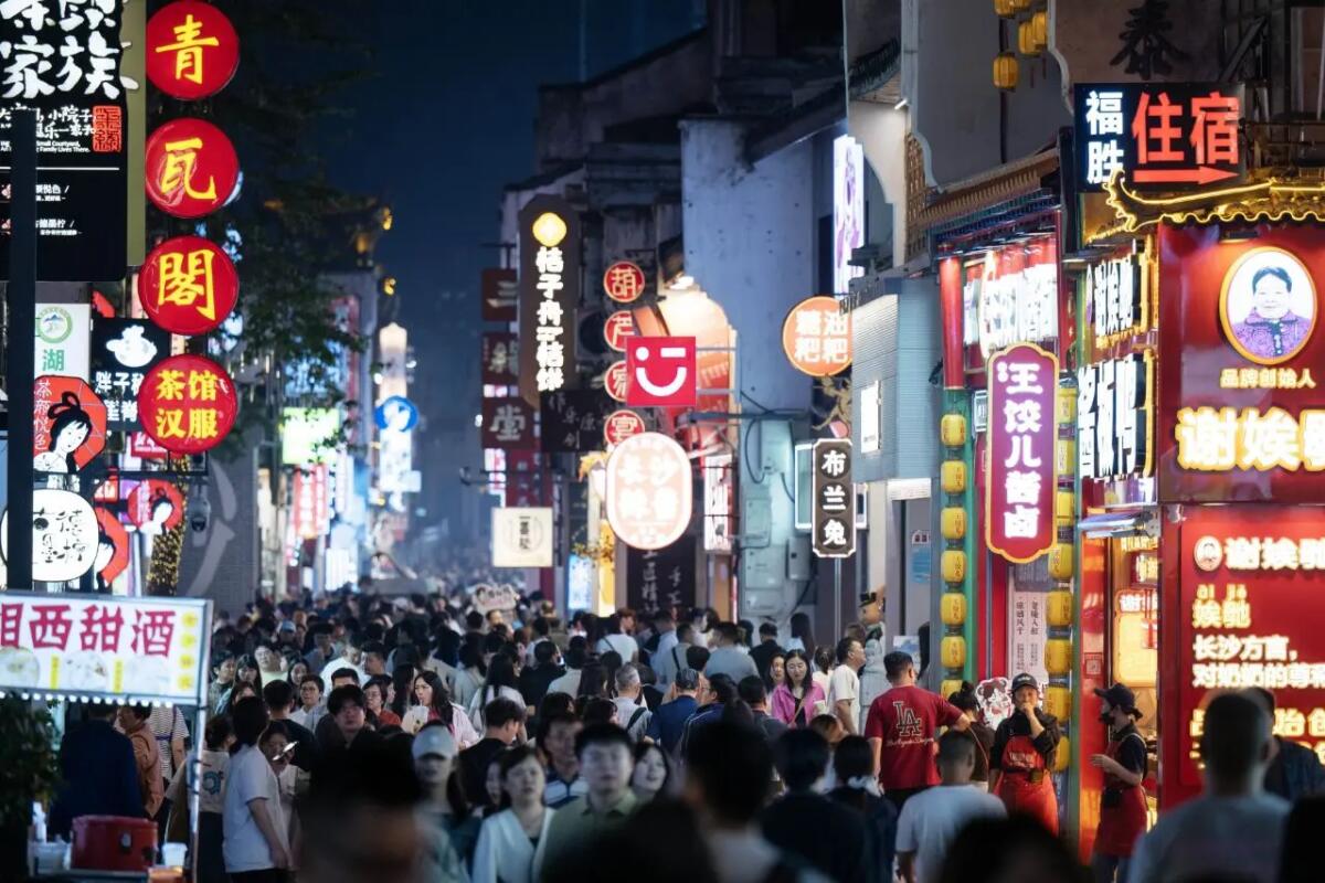 In Cina aumentano i viaggi interni e le spese per il turismo - 