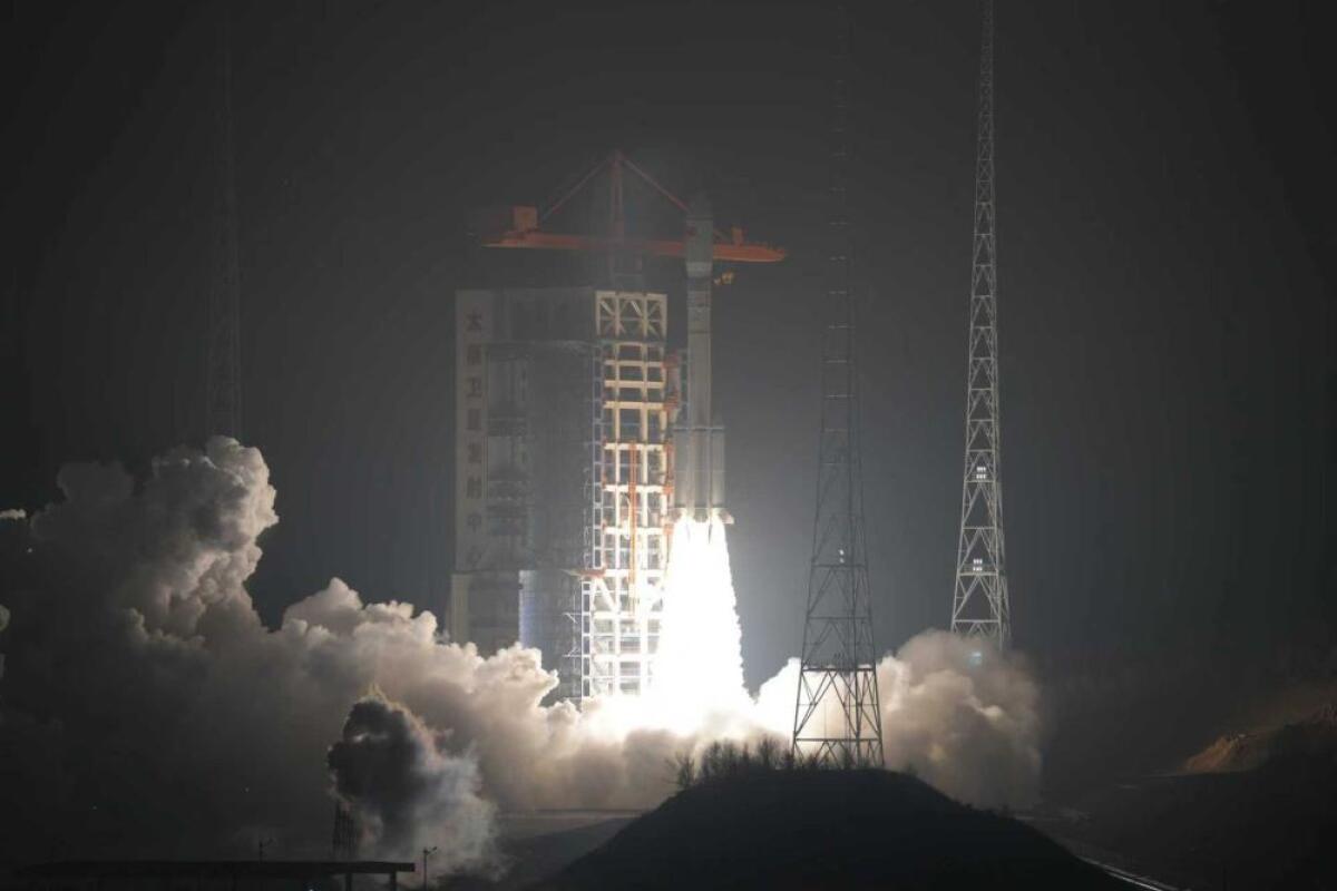 La Cina lancia nuovi satelliti Internet nello spazio - 