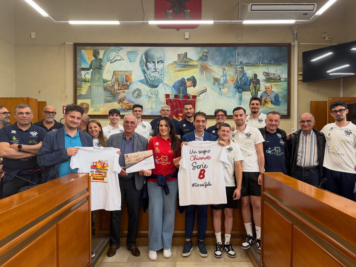 L’Ecoplast volley premiata in aula consiliare - 