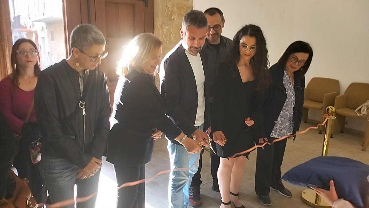 Inaugurata mostra "Sotto il cielo di Gaza" di Omar Al-Qattaa - 