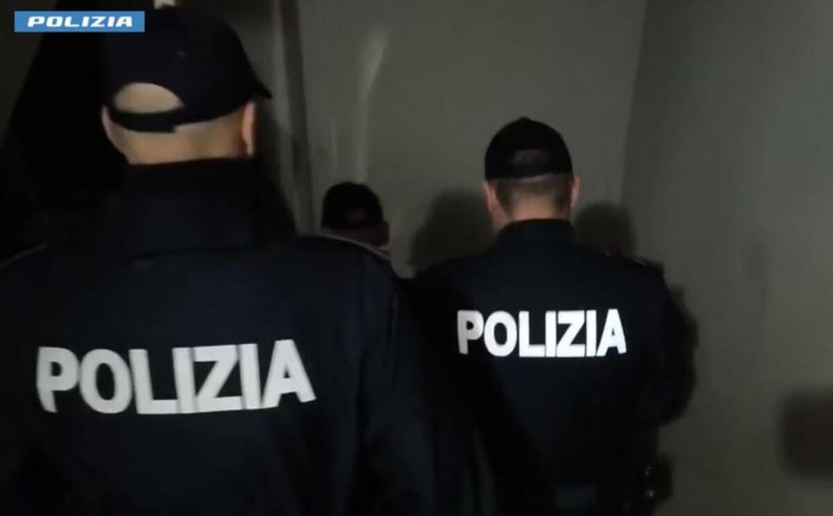 Traffico di droga gestito dai clan, 26 arresti a Palermo - 