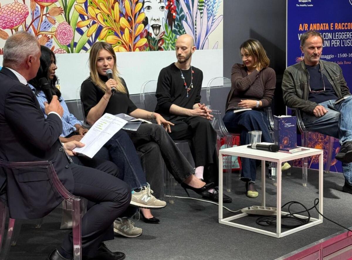 Gruppo FS, a Torino presentato il libro “Viaggiare con leggerezza” - 