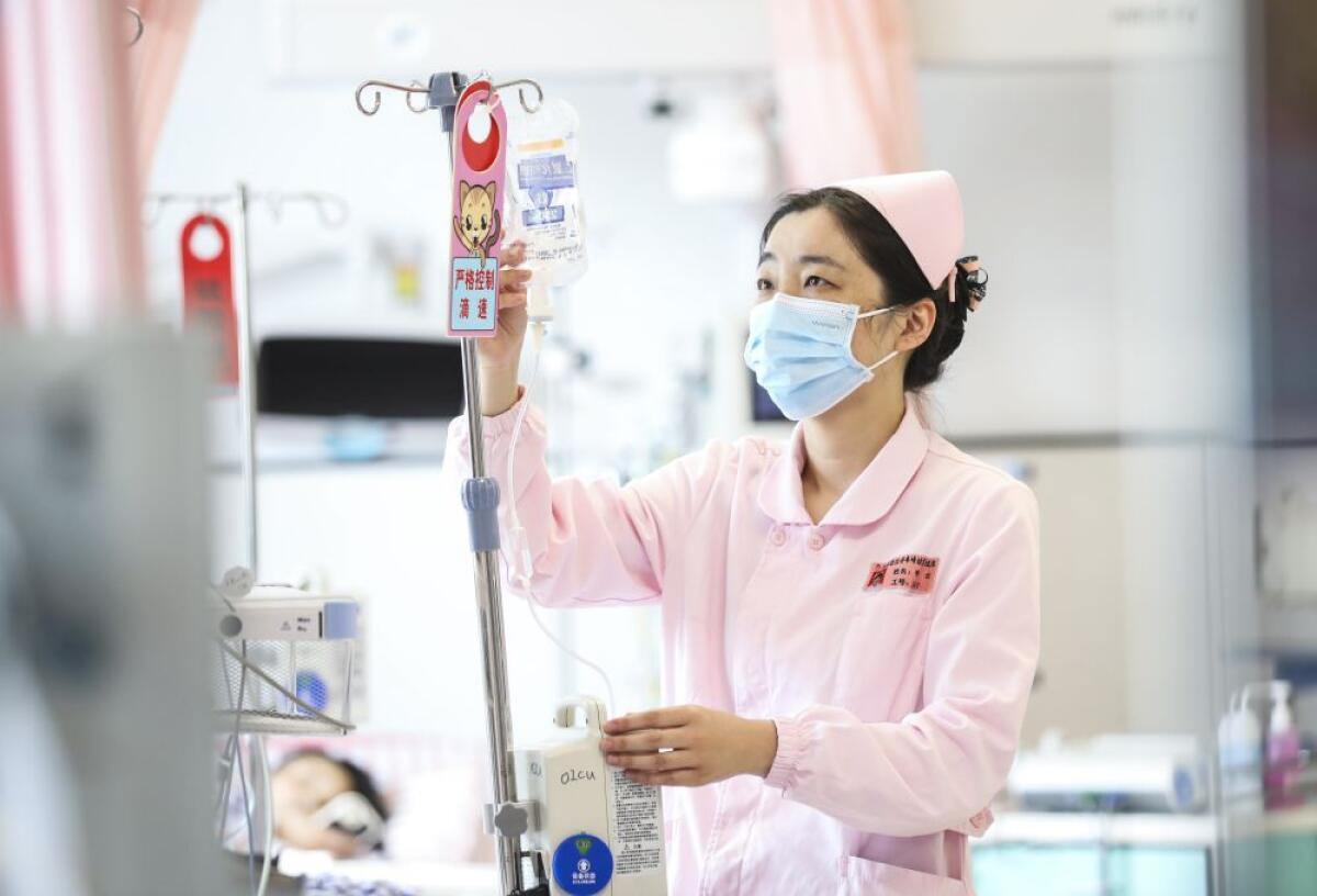 Cina, numero di infermieri cresciuto del 29% in 5 anni - 