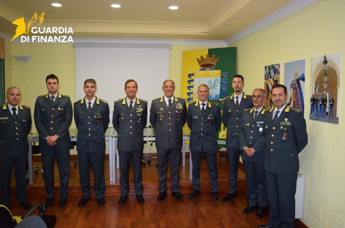 Visita del comandante regionale della Guardia di Finanza 