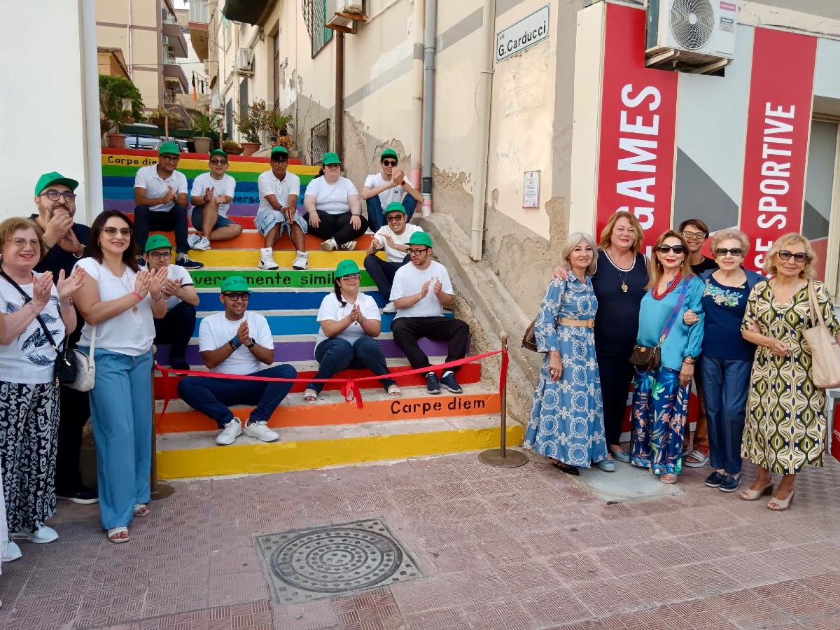 Arte e inclusione: inaugurata la scalinata dei “Tucarù” - 