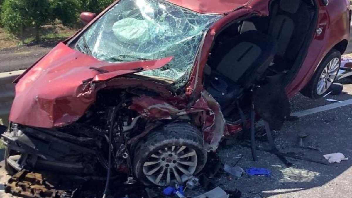 Scontro frontale, due feriti gravi  - 