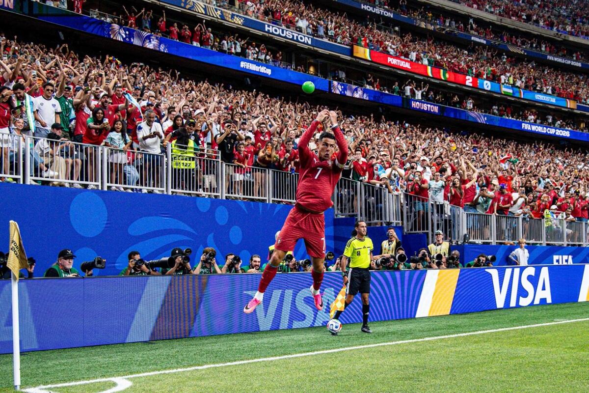 Doppietta storica di Ronaldo, il Portogallo travolge l’Uzbekistan 5-0 - 