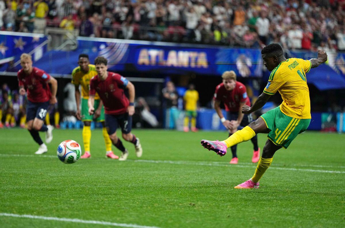 Repubblica Ceca-Sudafrica 1-1, Mokoena risponde a Sadilek - 