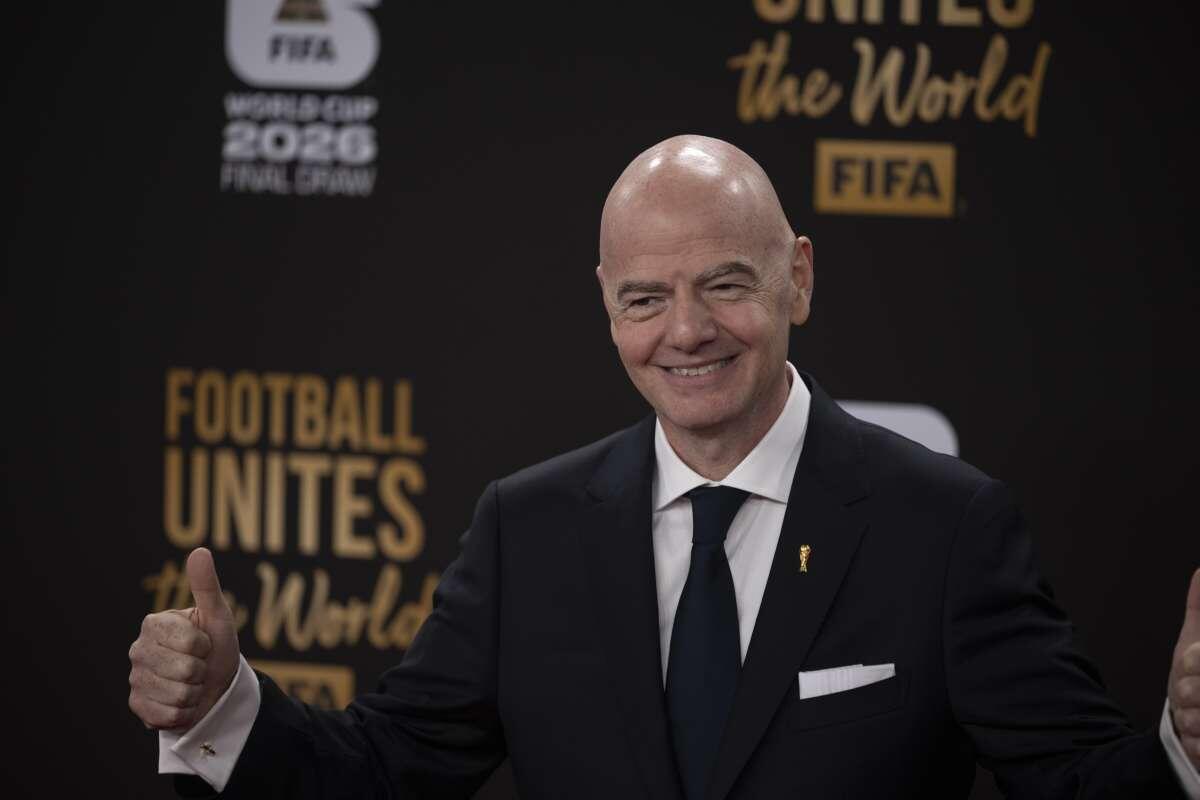 Infantino alla vigilia dei Mondiali “Non c’è una favorita, felice per l’Iran” - 