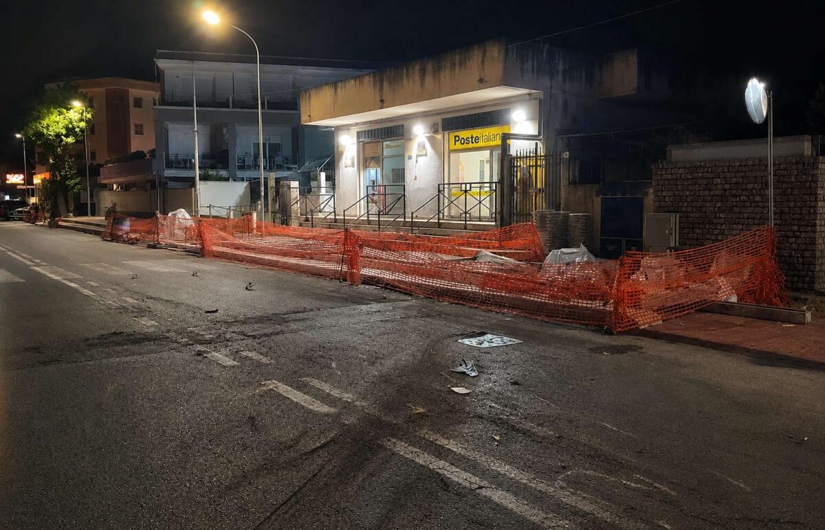 Messina, 15enne muore dopo essere stata investita da una moto a Torre Faro. Arrestato per omicidio stradale il ventenne alla guida - 