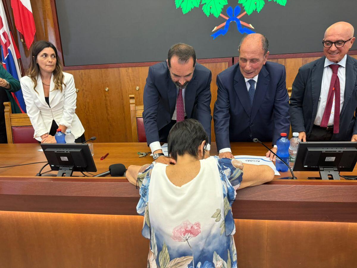 Risanamento a Messina, Schifani consegna 14 case alle famiglie delle baraccopoli - 