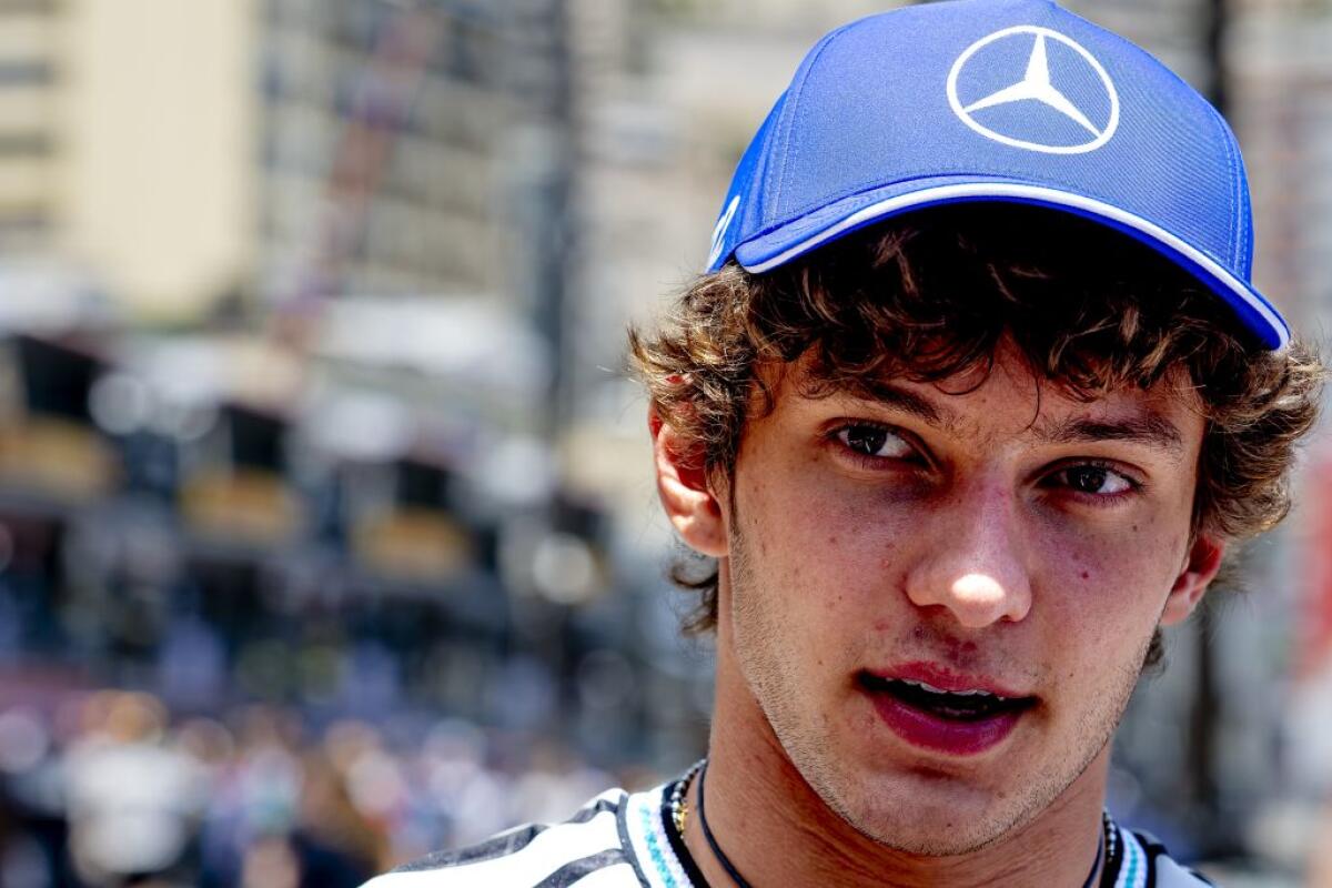 Antonelli domina il Gp di Monaco, sul podio Hamilton e Hadjar - 
