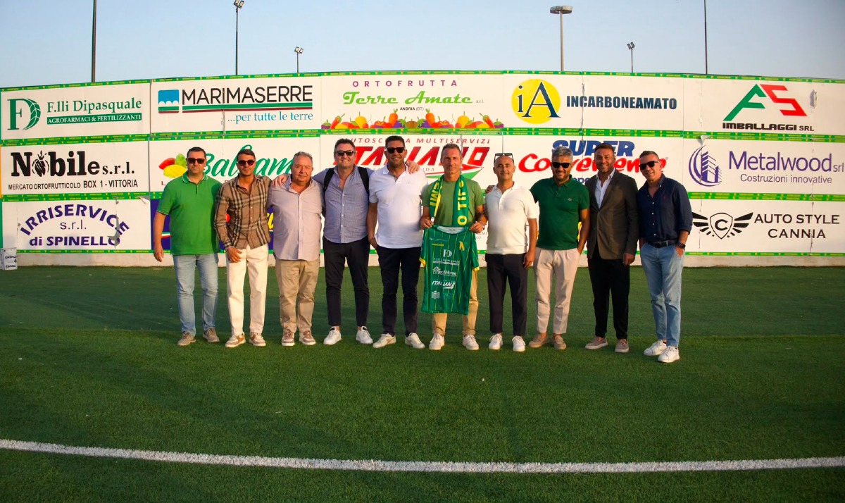 Il Niscemi presenta mister Terranova ed il suo staff  - 