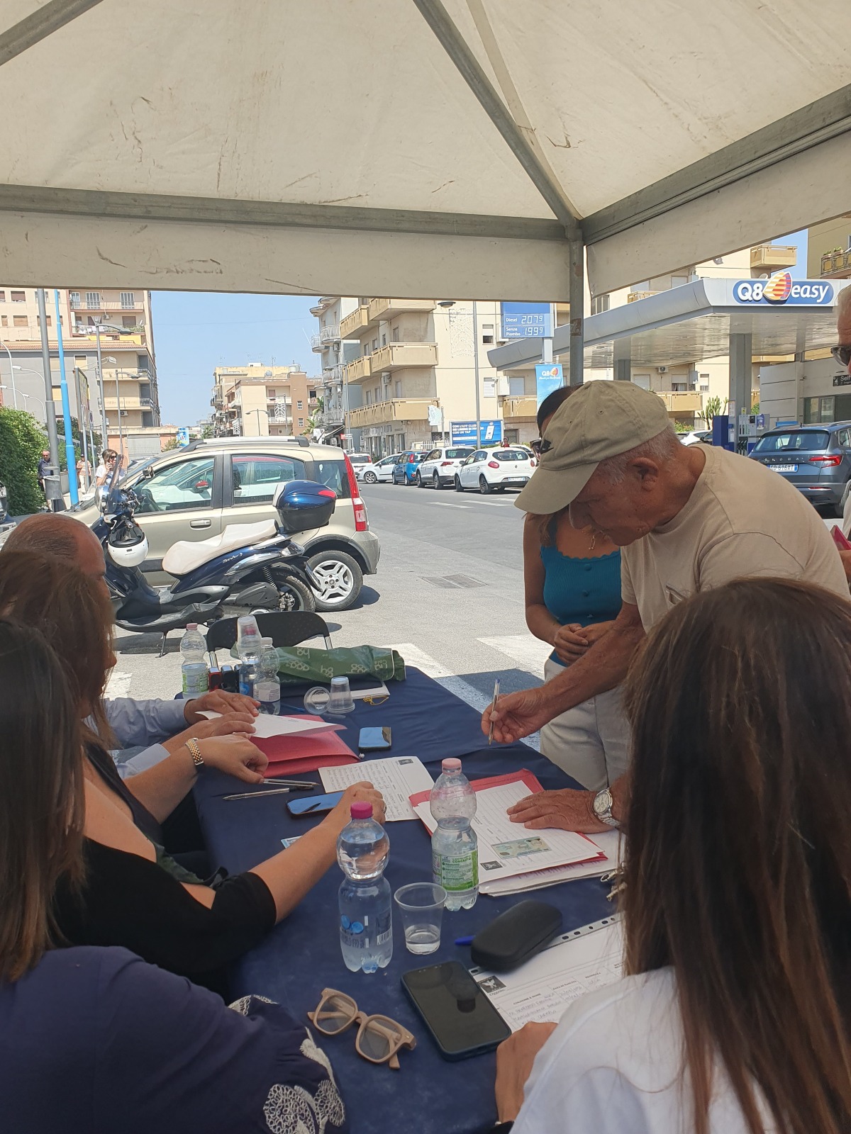  Sanità,protesta continua in attesa del vertice di lunedì  - 
