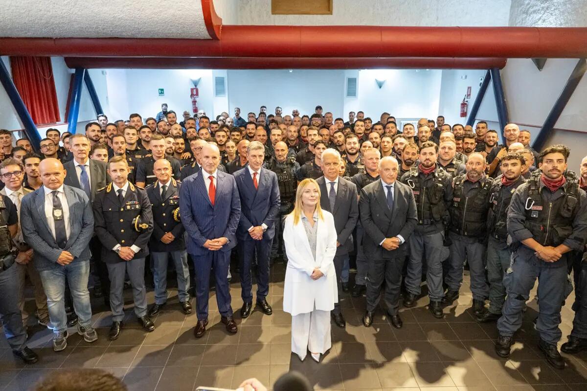Meloni “Tolleranza zero per chi vuole trasformare le piazze in zone franche” - 