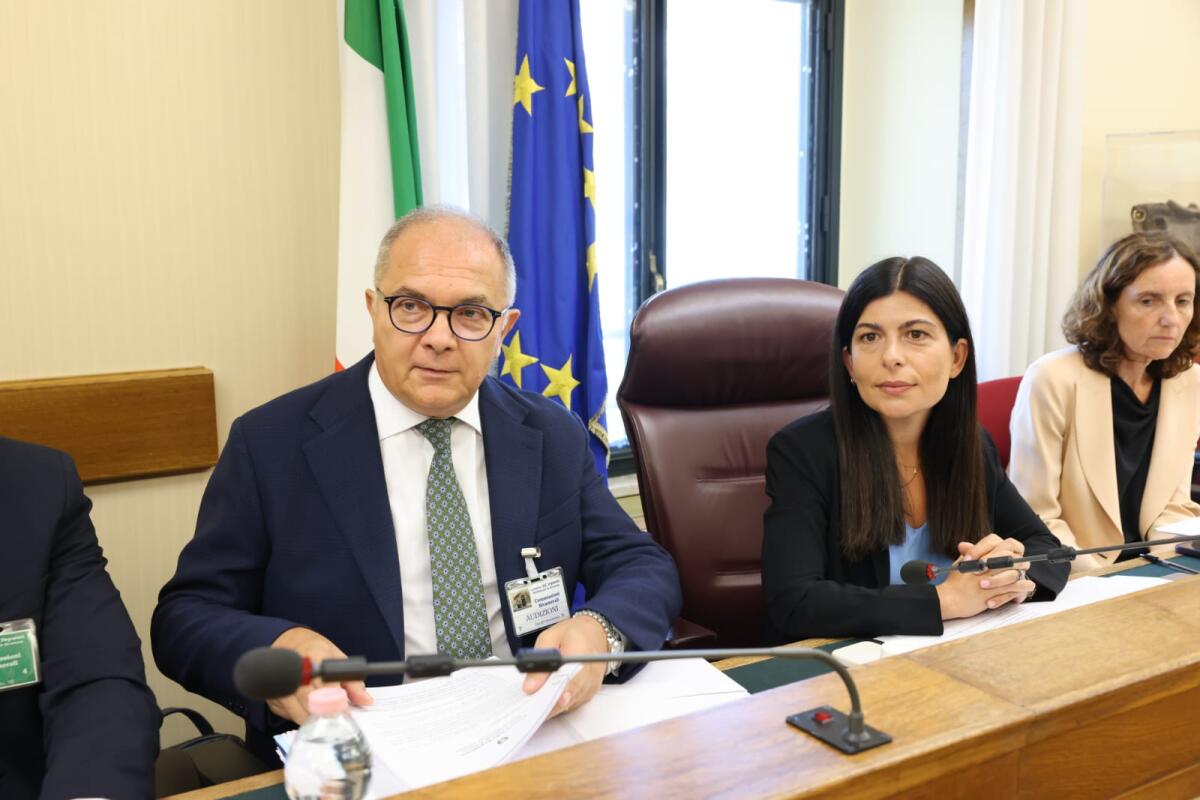 De Lucia “Cosa nostra cerca armi da guerra e droni lanciamine” - 