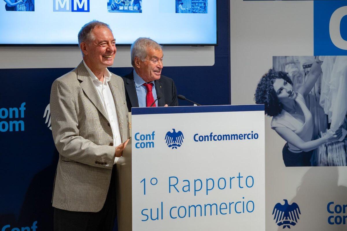 Confcom, meno negozi ma imprese più forti. Rischio desertificazione nelle città - 