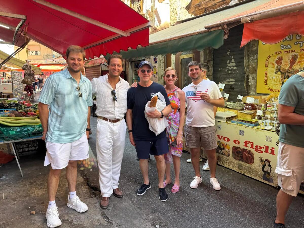 L’ambasciatore Usa Fertitta a Palermo, un tour della città dal Massimo a Ballarò / Fotogallery - 