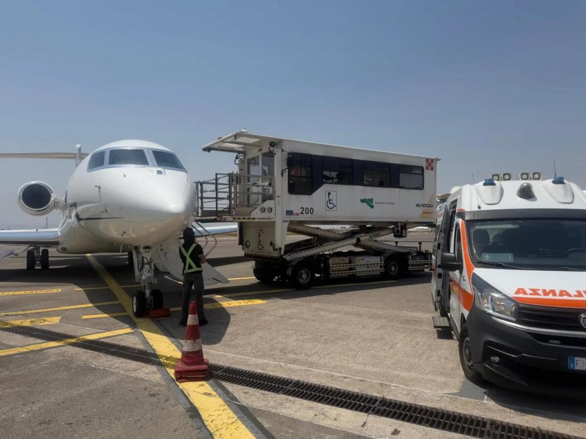 Bimba di tre mesi trasportata d’urgenza da Catania a Roma con un velivolo del 31° Stormo dell’Aeronautica Militare - 