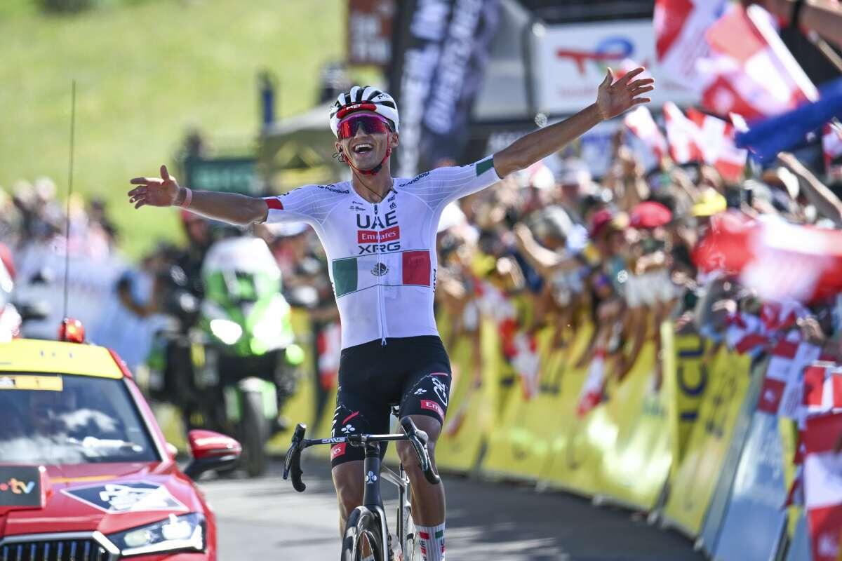 Del Toro vince 2^ tappa su Pogacar, Vingegaard resta leader del Tour - 