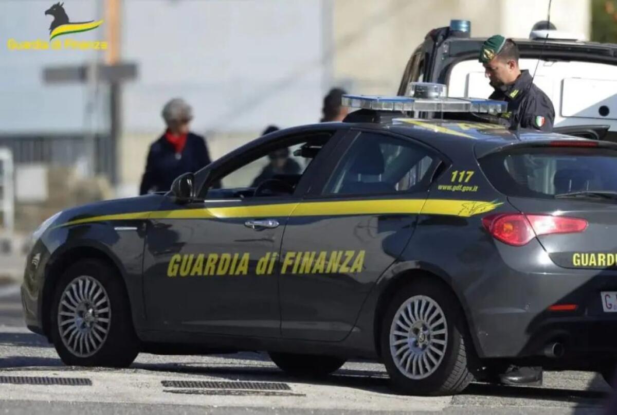 Furti d’auto e riciclaggio, 13 misure cautelari nel foggiano - 