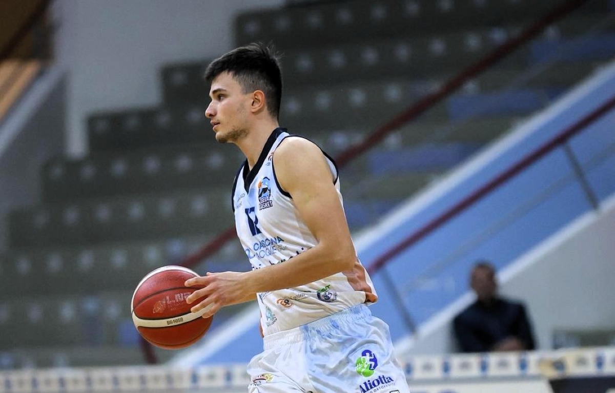 Luka Todorović vestirà ancora la maglia del Gela basket - 