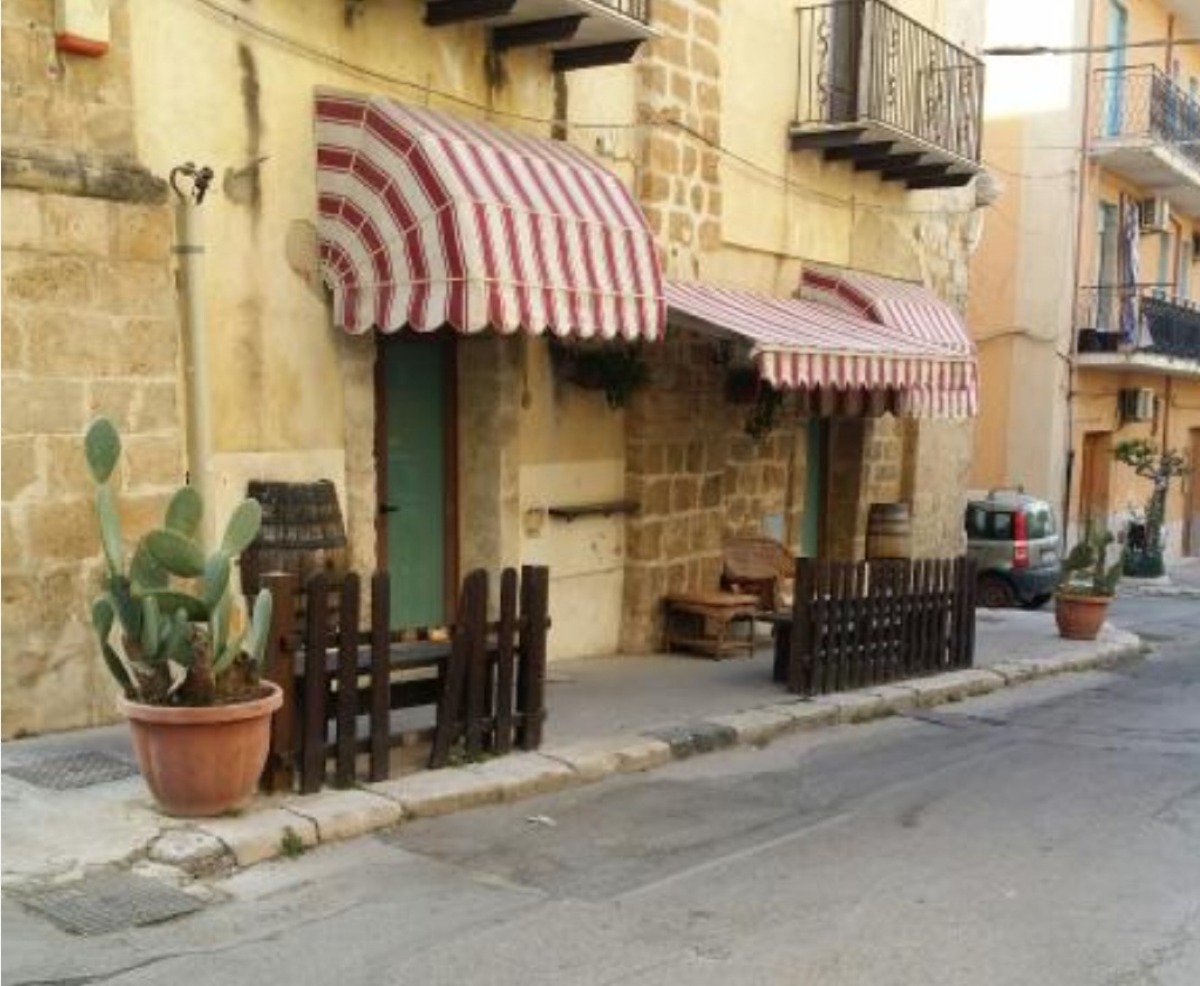 Furto alla trattoria San Giovanni  - 