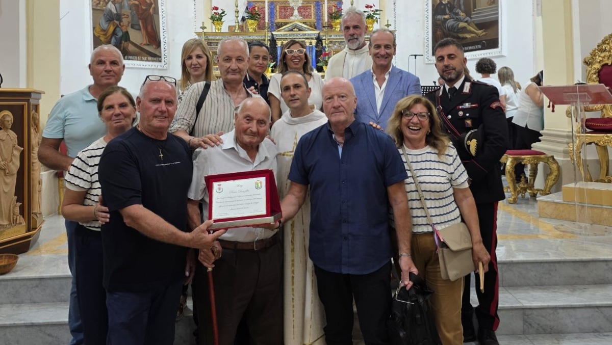 Salvò un ferito in campagna, Butera dopo mezzo secolo lo premia  - 