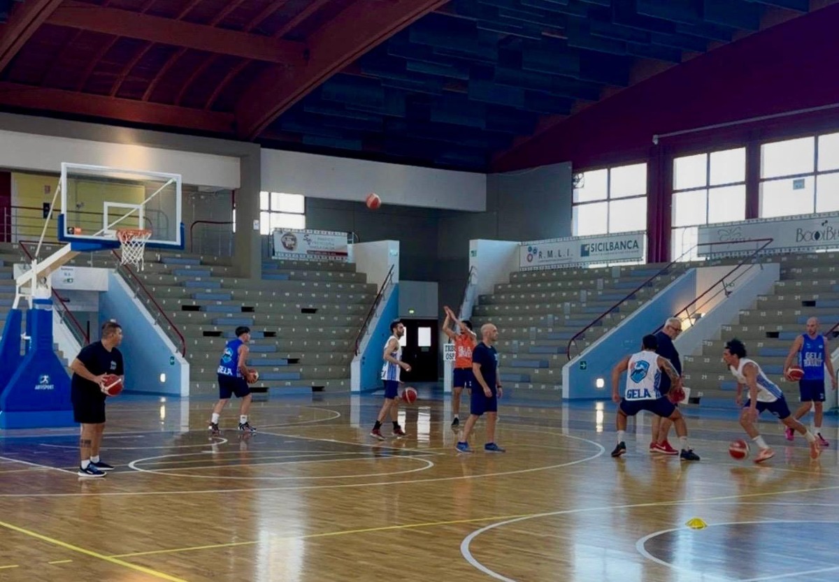 I primi allenamenti del nuovo Gela basket - 