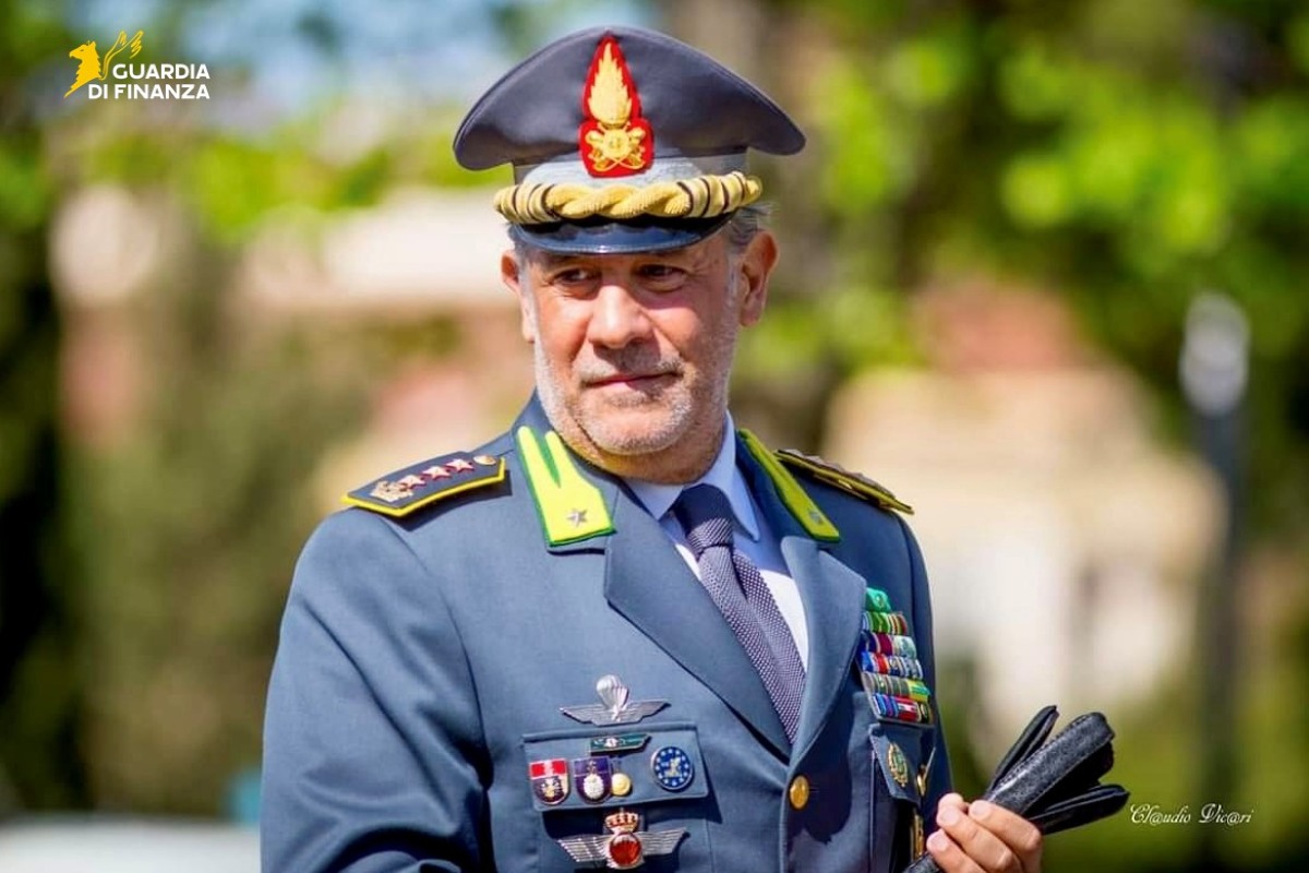 I saluti di Scuvera e del sindaco al colonnello Gesuelli  - 