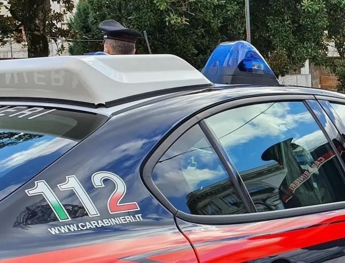 Donna trovata morta nella sua casa in fiamme nel Catanese, indagano i Carabinieri - 