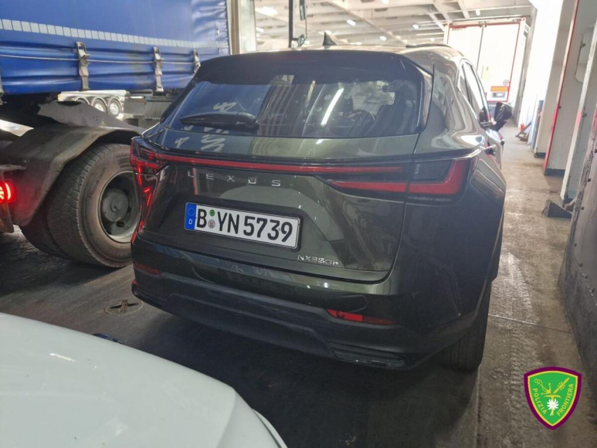 Auto clonate per il mercato nero in Tunisia, sequestri a Palermo - 