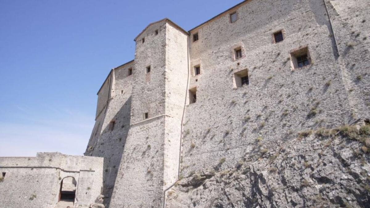La fibra di Open Fiber abilita l’albergo diffuso nel borgo riminese di San Leo - 