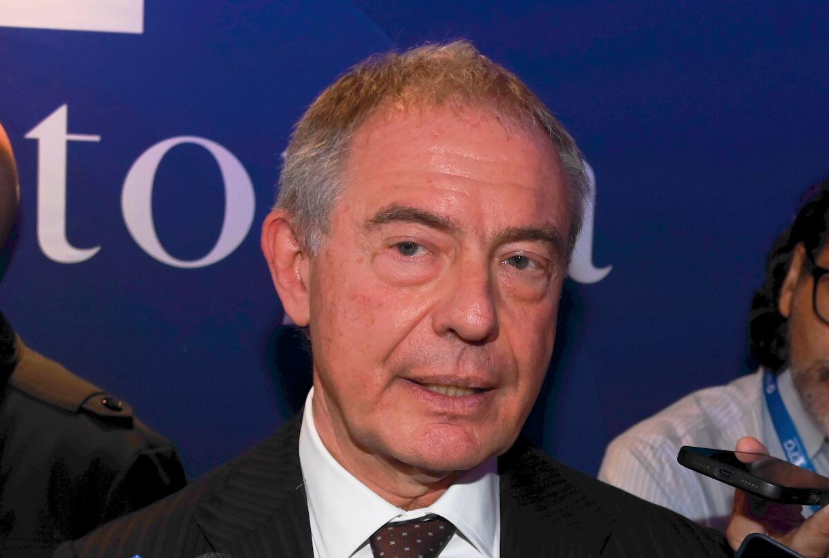 Ex Ilva, Urso “Lavoriamo a piano per Taranto, a settembre tavolo a Chigi” - 