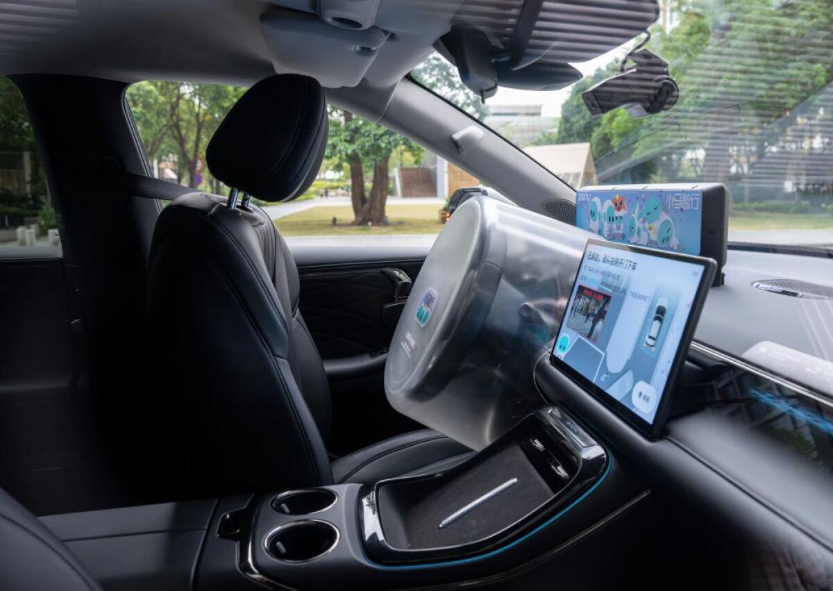 La Cina applica nuovi standard di sicurezza per i sistemi di guida autonoma - 