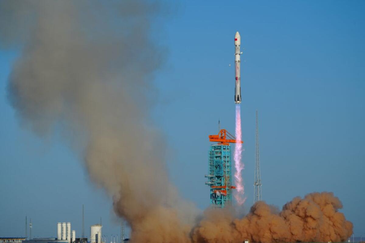 La Cina lancia Zhuque-3 e realizza il primo recupero a terra di un razzo - 
