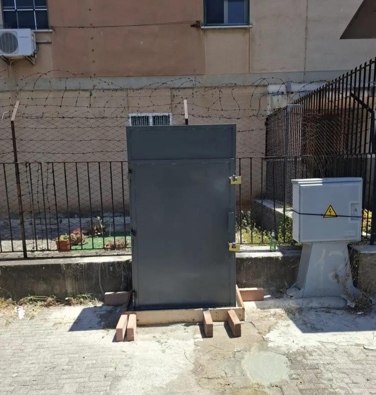 Palermo, nuovo atto di vandalismo agli impianti di illuminazione nel quartiere Cep. Scoma (Amg Energia): “Situazione grave” - 