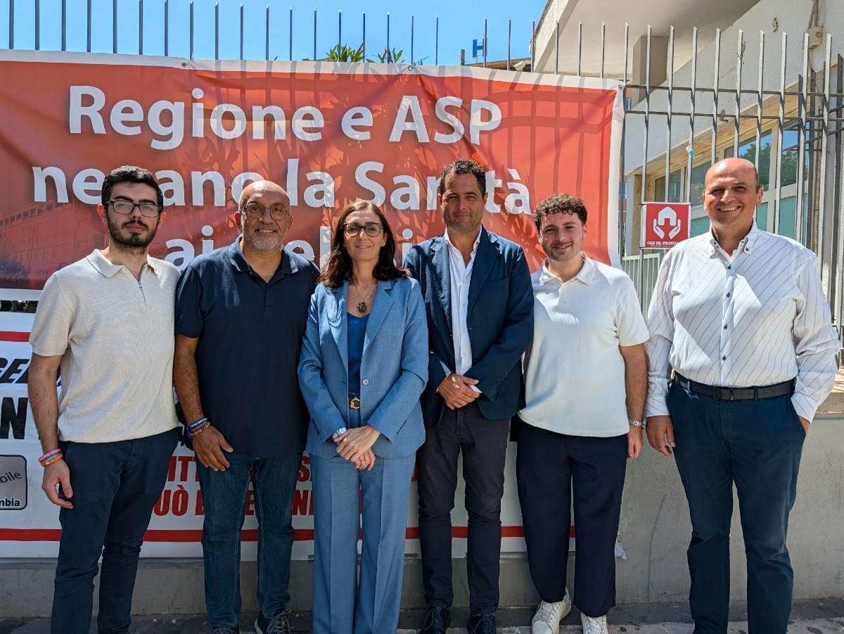 On Iacono visita il gazebo sulla sanità  - 