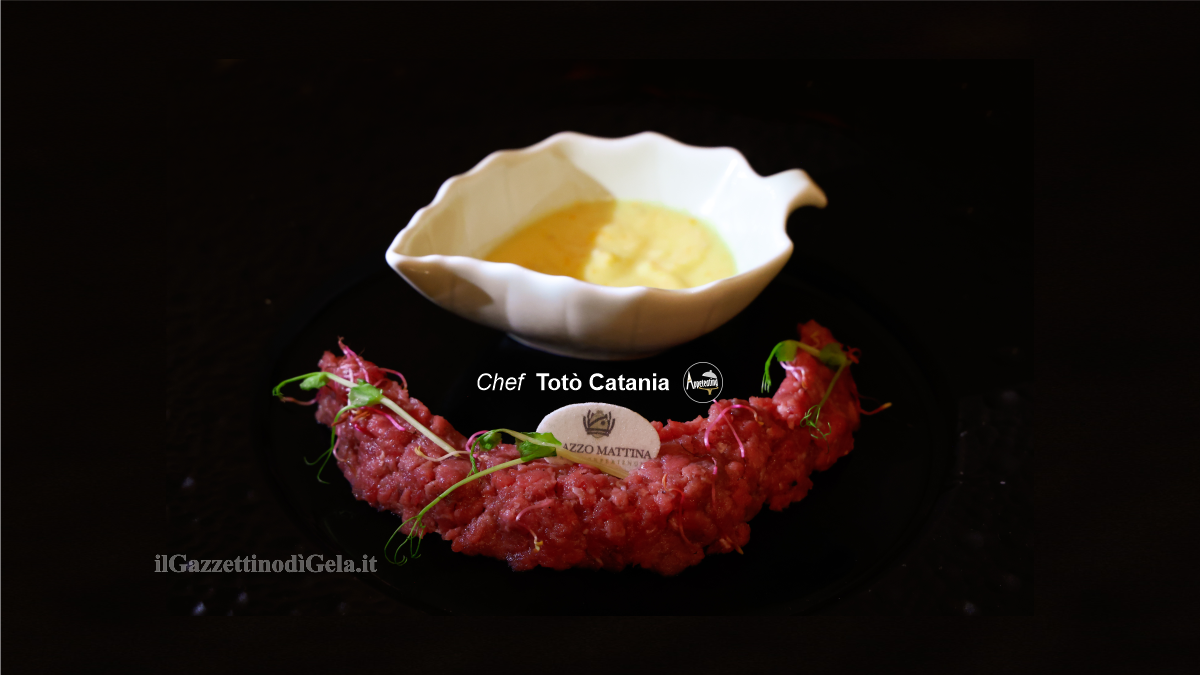 Battuta di manzo e gazpacho di mango dello chef Totò Catania