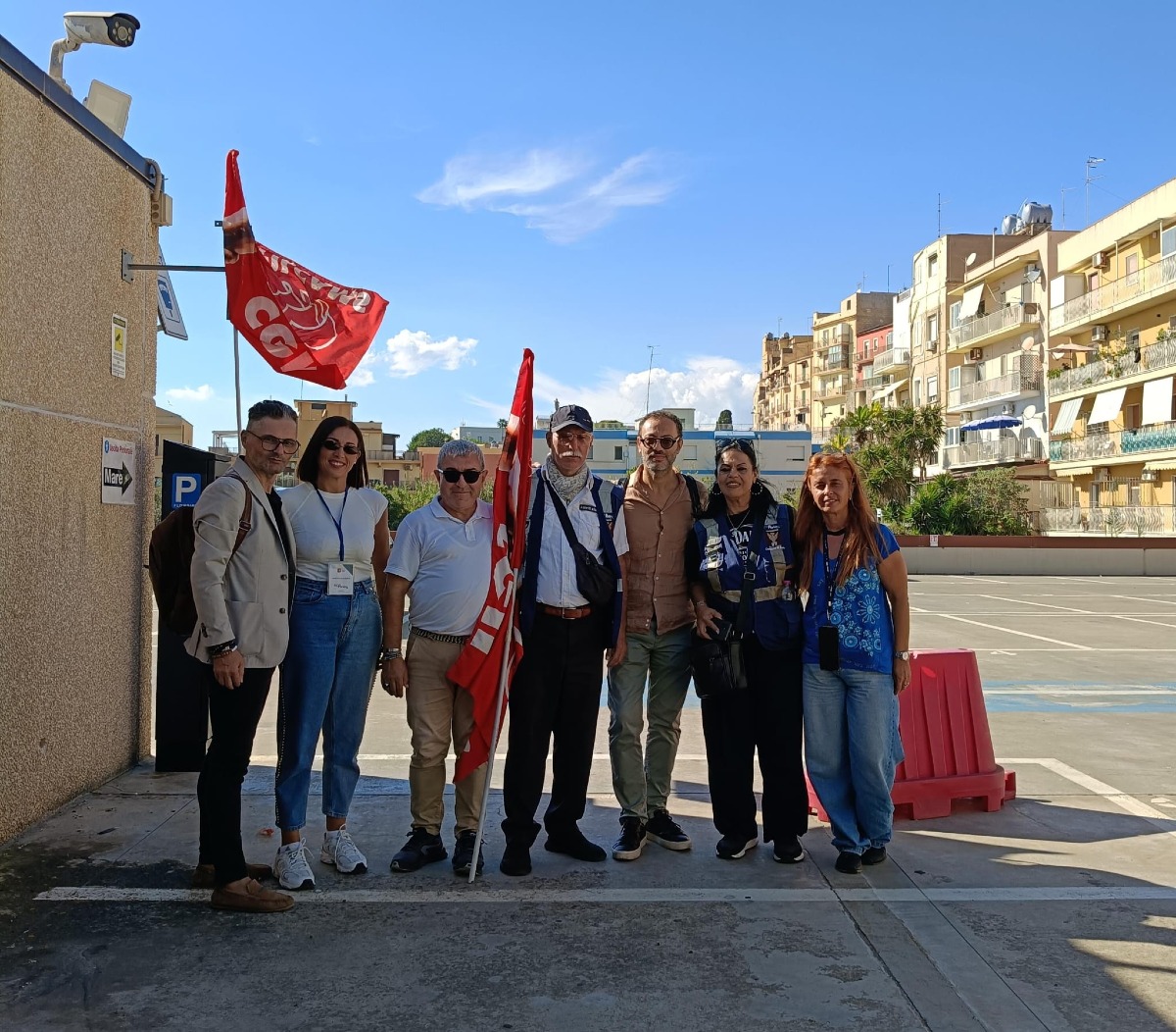 Sit in di Filcams Cgil  al parcheggio Arena  - 