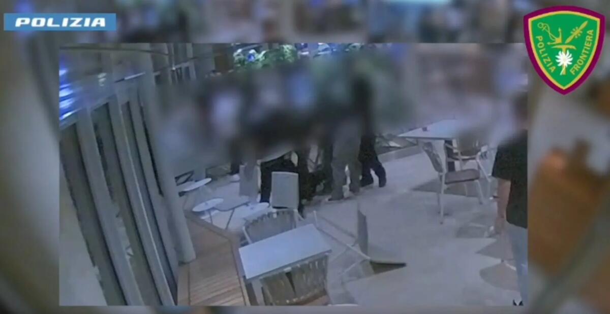 Rissa su una nave da crociera in arrivo a Palermo, 13 giovani denunciati / Video - 