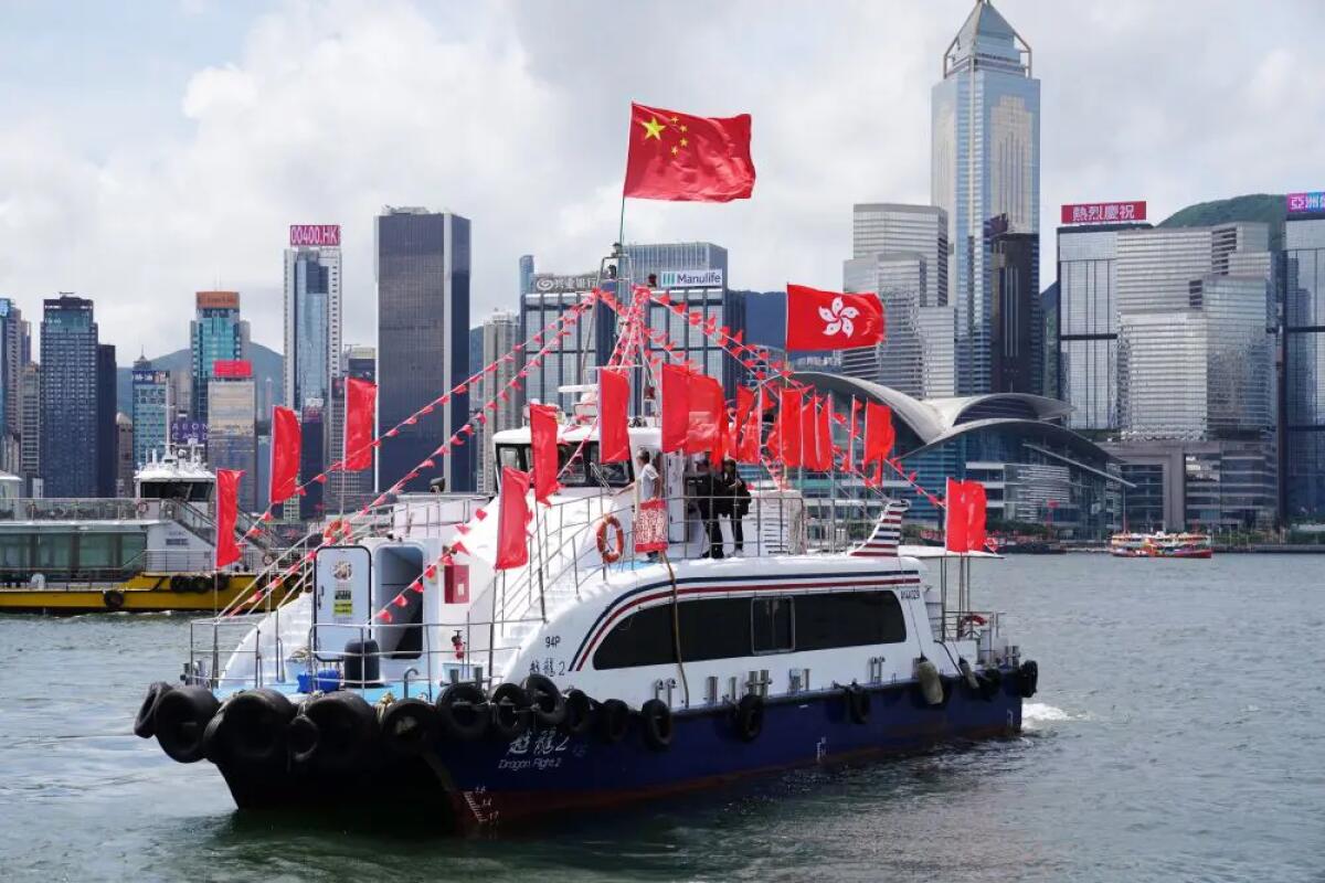 Hong Kong presenta il suo primo piano quinquennale di sviluppo socio-economico - 