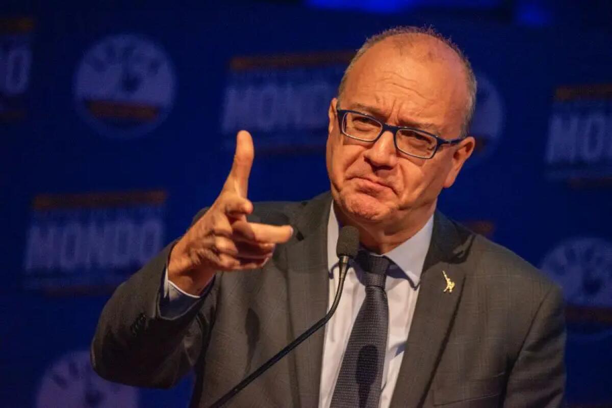 Scuola, Valditara “Favorire un’equilibrata distribuzione di alunni non italiani” - 