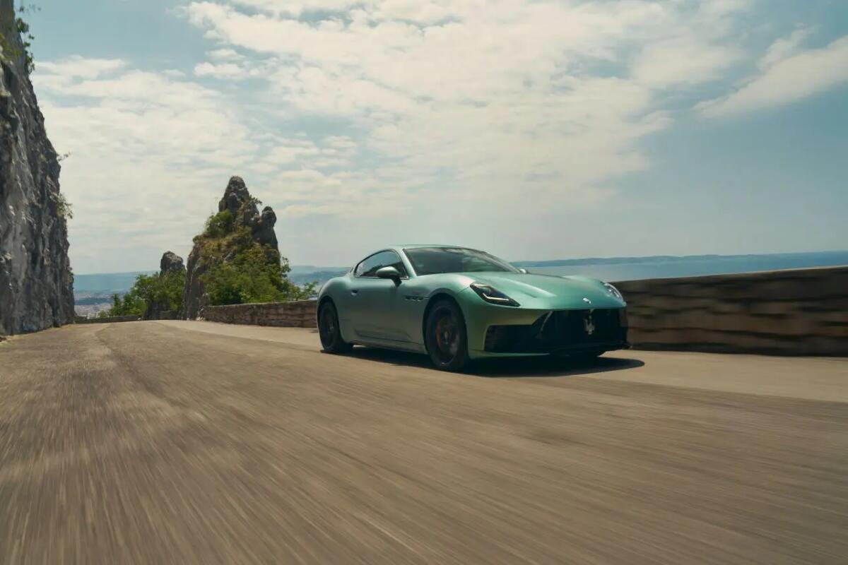 Maserati, la nuova campagna che celebra il lusso autentico, da vivere ogni giorno - 
