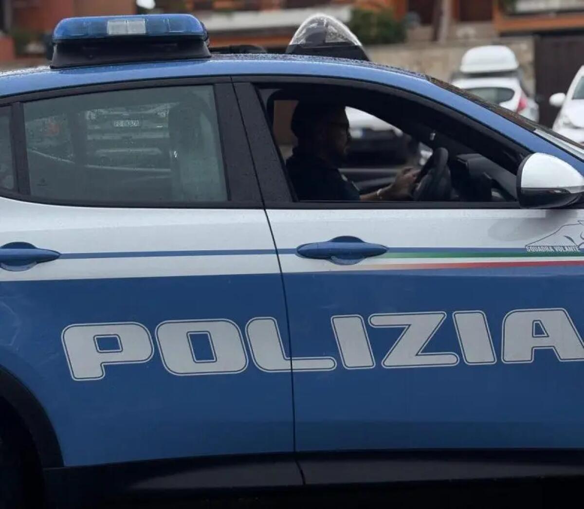 A Catania scoperti 2kg di droga in un sottoscala di un condominio / Video - 